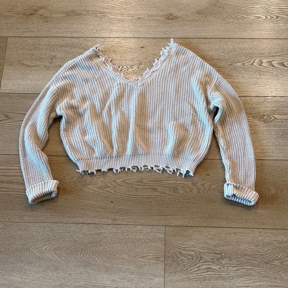 moon & madison Cream Distressed V-Neck Cropped Sweater